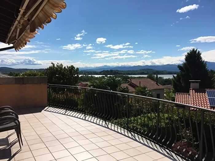 Appartamento bilocale in vendita in Campo dei Fiori, Gavirate