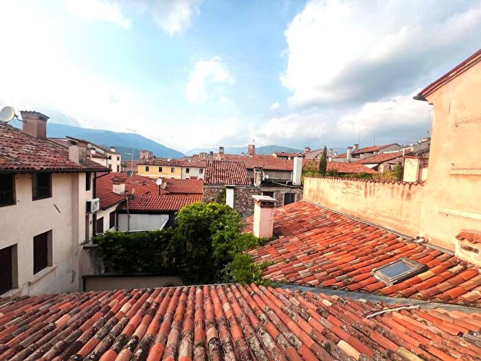 Casa bilocale in affitto in Centro, Bassano del Grappa
