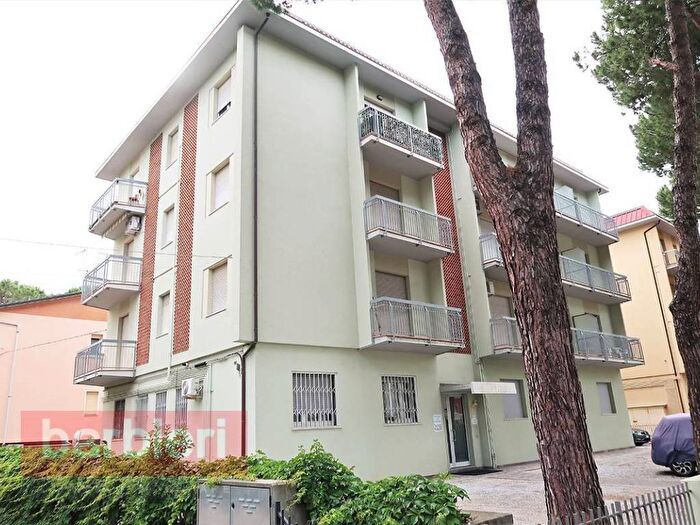 Appartamento trilocale in affitto in TITANO, Pinarella, Cervia