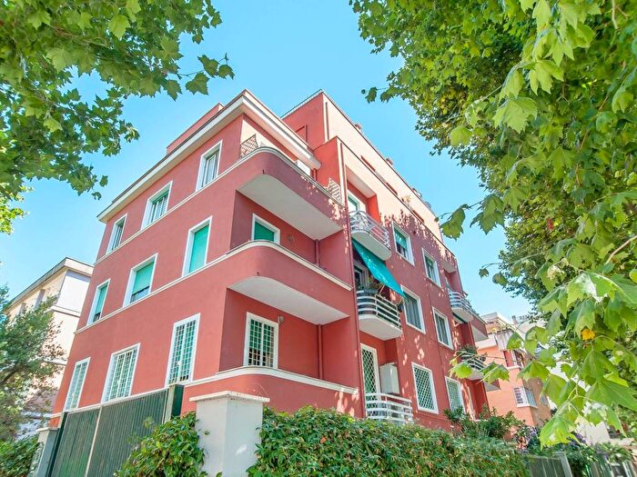 Appartamento trilocale in affitto in Corso Regina Maria Pia, Ostia Levante, Roma