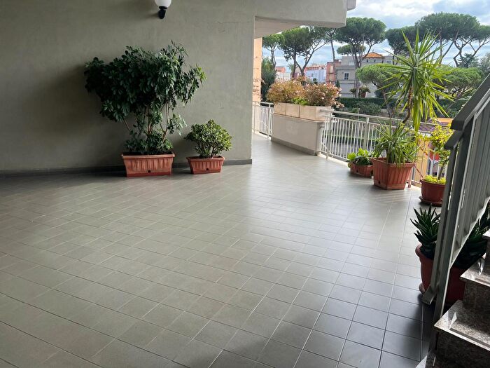 Casa con 5 locali in vendita in Via Suor Maria Agostina, Roma