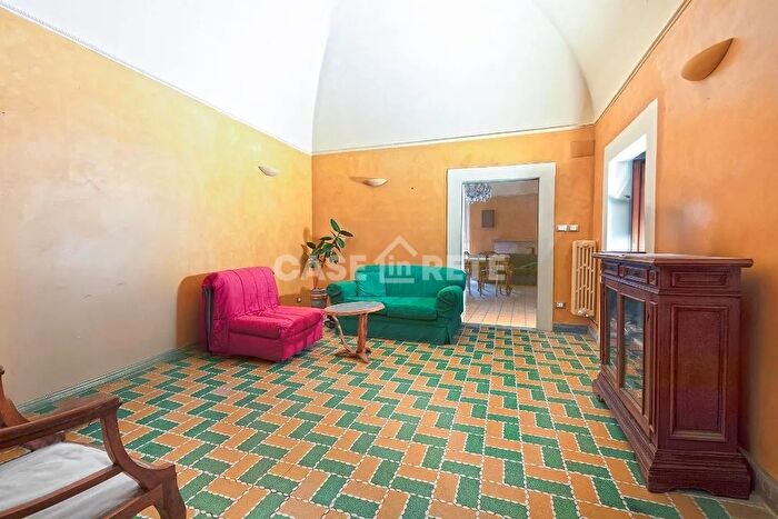 Appartamento con 7 locali in vendita in Via San Lorenzo, Viterbo