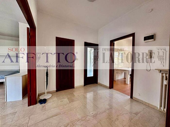 Appartamento trilocale in affitto in Via Camillo Cavour, Piazza Garibaldi, Alessandria