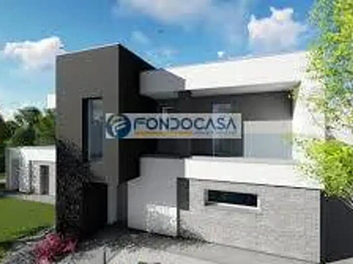 Appartamento trilocale in vendita in Via Costantino Il Grande, Desenzano Del Garda