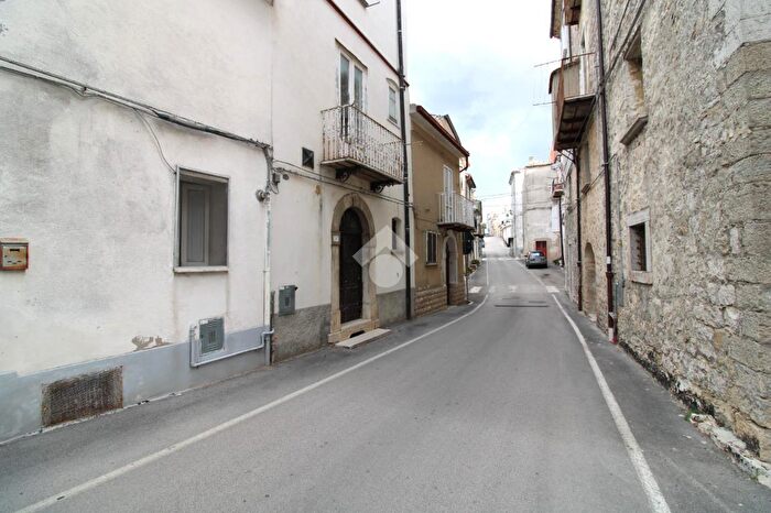 Casa quadrilocale in vendita in Via Adriatica, Montagano