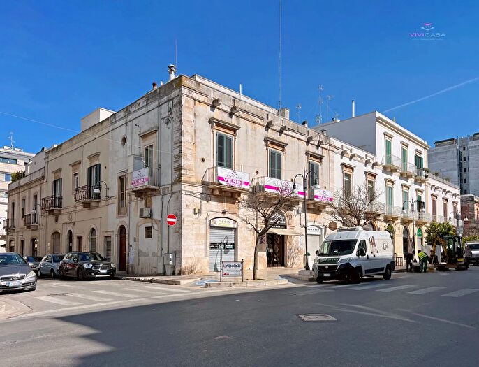 Appartamento con 5 locali in vendita in Corso Umberto I Putignano, Putignano