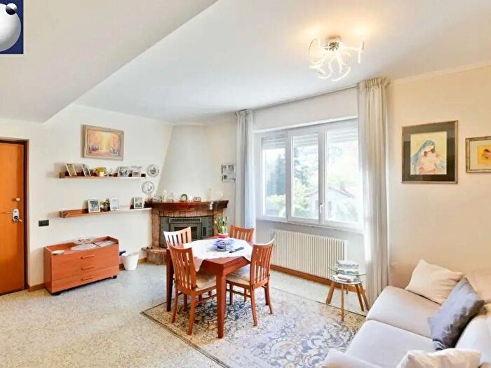 Appartamento trilocale in vendita in Via Cadorna, Caslino DErba