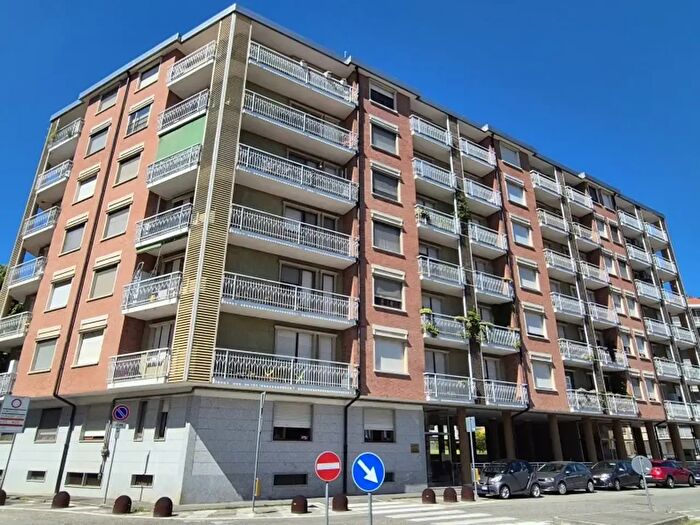 Appartamento quadrilocale in vendita in Via Mezzano, Chivasso