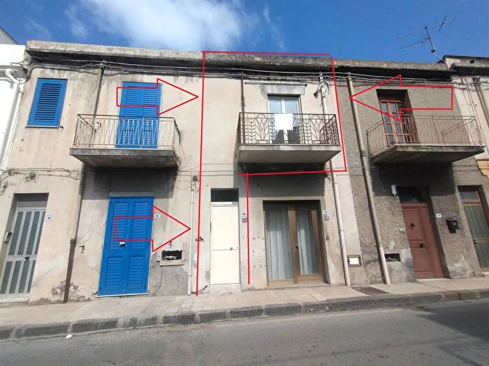 Appartamento trilocale in vendita in Via Nazionale, Venetico