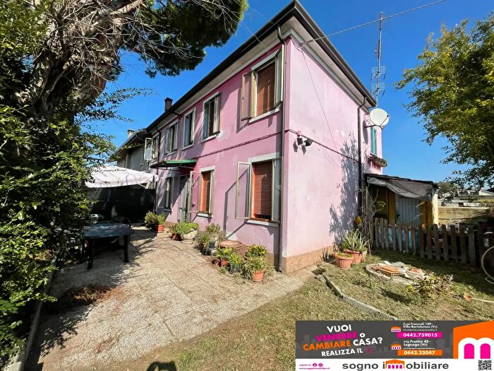 Casa con 5 locali in vendita in Via Pierdomenico Frattini, Legnago