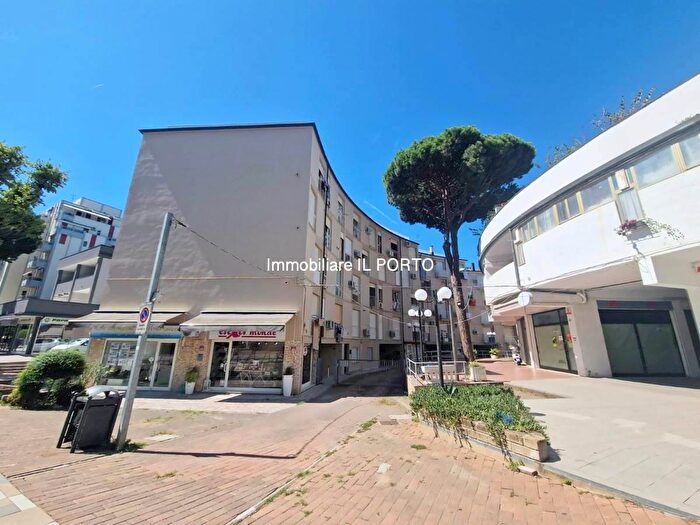 Appartamento trilocale in vendita in Comacchio