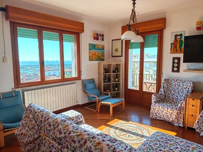 Appartamento quadrilocale in vendita in Rosignano Marittimo