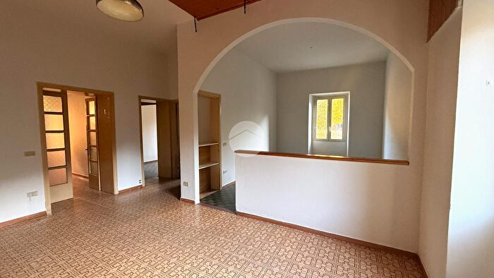 Appartamento con 5 locali in vendita in Via Isola, Bienno