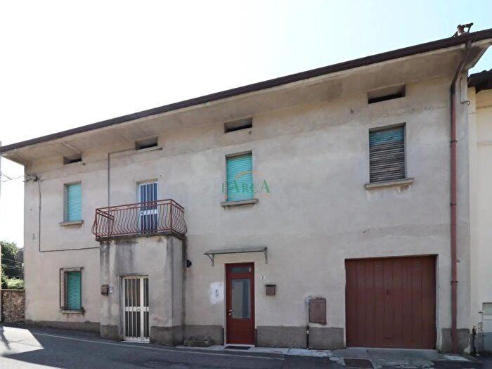 Casa con 7 locali in vendita in Via Campanili, Erbusco