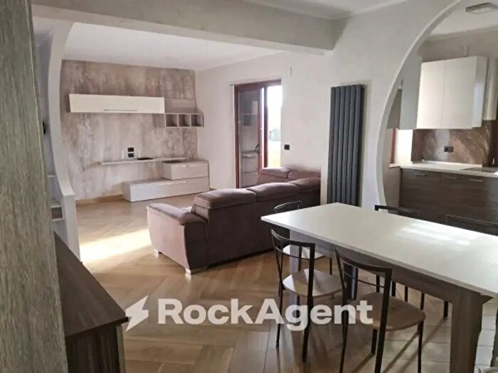 Casa con 5 locali in vendita in Strada Statale Jonica, Camini