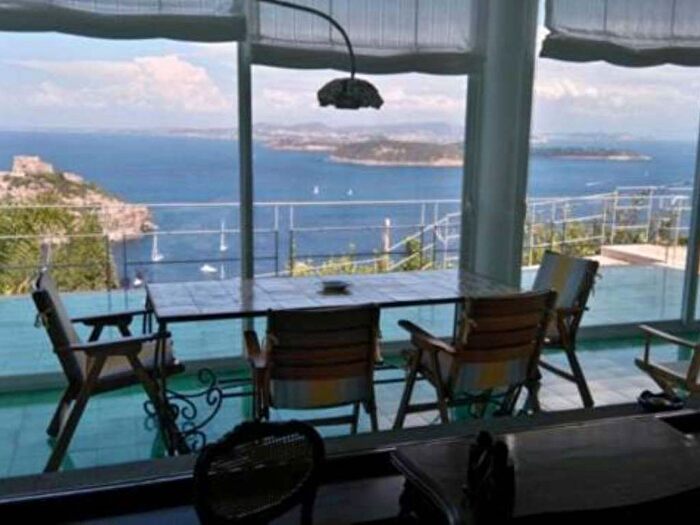 Casa trilocale in affitto in via Campagnano, Centro, Ischia