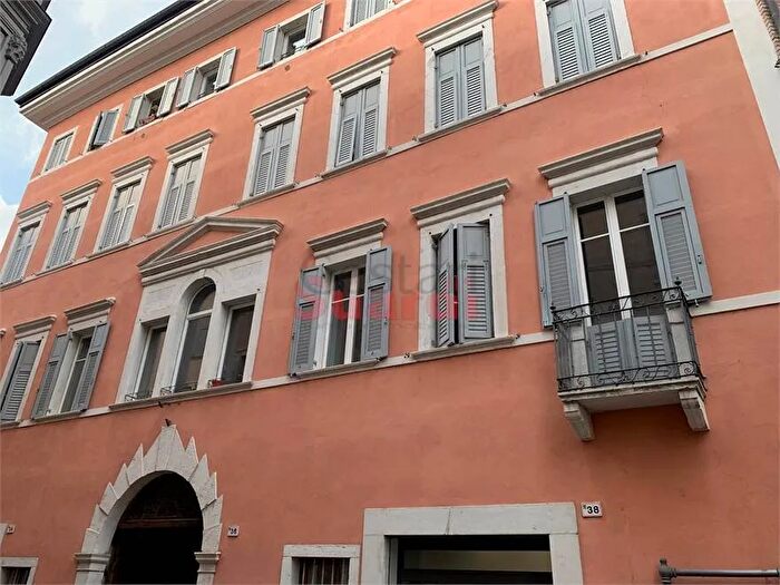 Appartamento con 8 locali in vendita in Rovereto