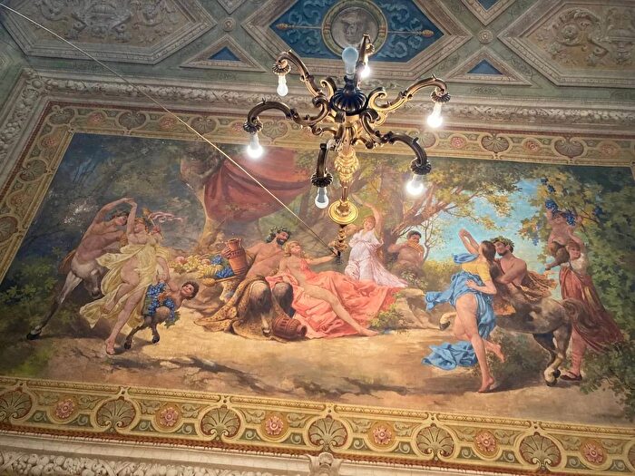 Appartamento con 5 locali in vendita in Via Italia Biella, Biella