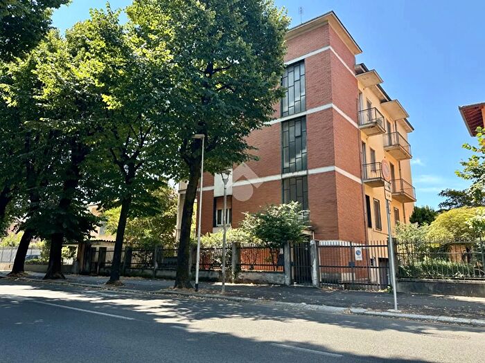 Appartamento trilocale in vendita in Via Ludovico Il Moro, Pavia