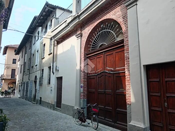 Case in Vendita e in Affitto - 2
