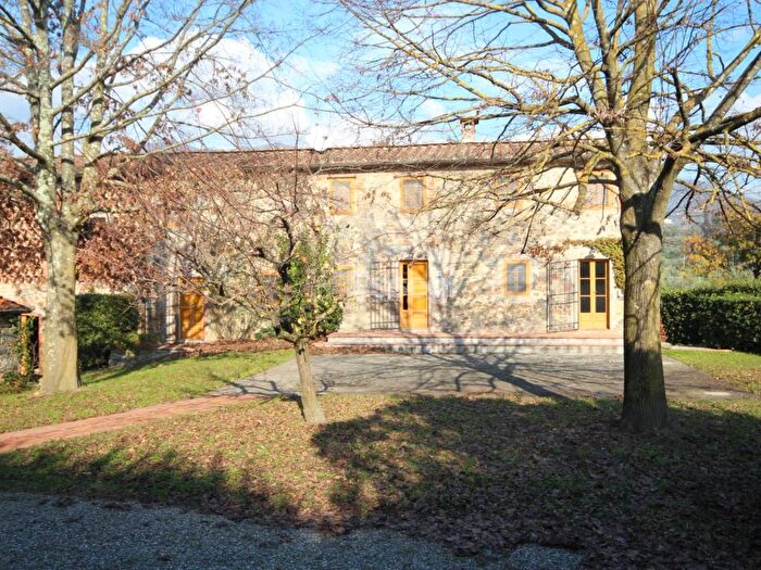 Casa con 6 locali in affitto in Via di Piaggiori, Segromigno San Colombano, Capannori