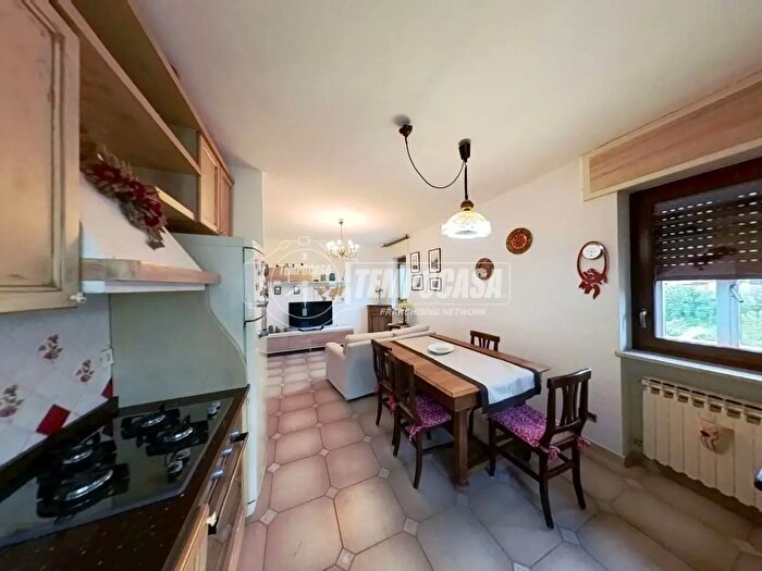 Appartamento in vendita in Via della Stazione, Saint Vincent