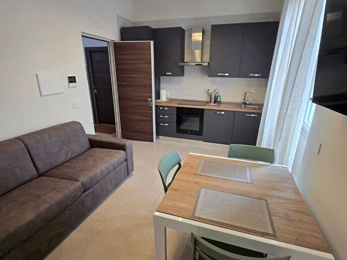 Appartamento bilocale in affitto in Via Nazario Sauro, Reggia di Caserta, Caserta