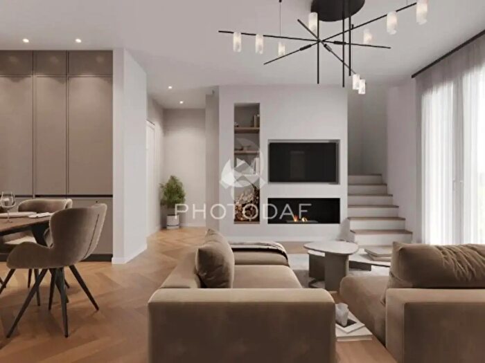 Casa con 5 locali in vendita in Str delle Quattro Ville, Modena