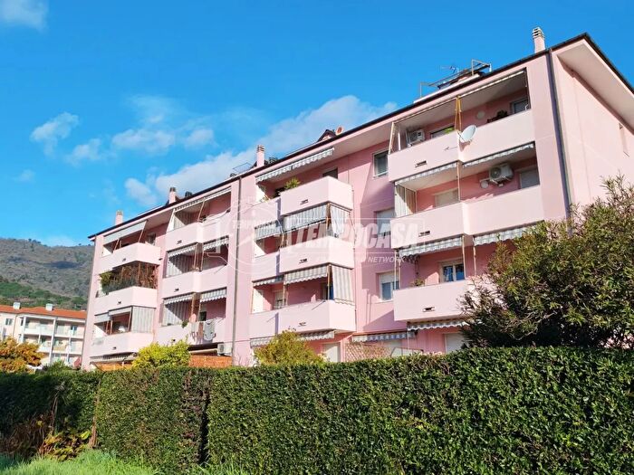 Appartamento quadrilocale in vendita in Via Risorgimento, Andora