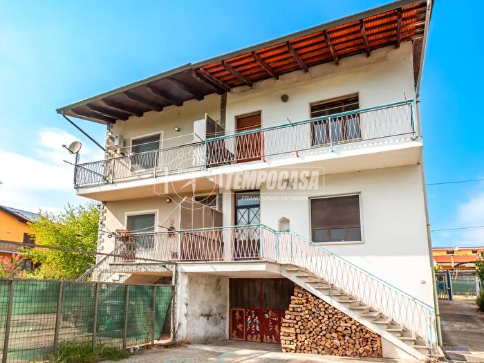 Casa quadrilocale in vendita in Strada Est della Ca' Rotta, Verolengo