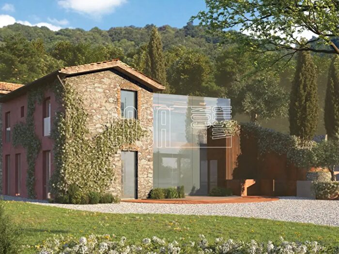 Casa con 13 locali in vendita in Via Prate, Fosdinovo