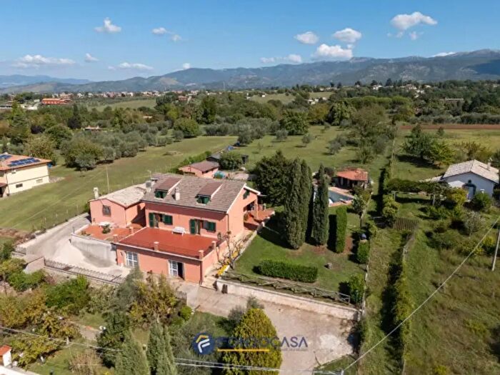 Casa quadrilocale in vendita in Via Colle dell'Oro, Zagarolo