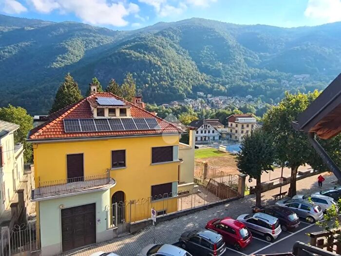 Appartamento quadrilocale in vendita in Piazza Municipio, Ceres