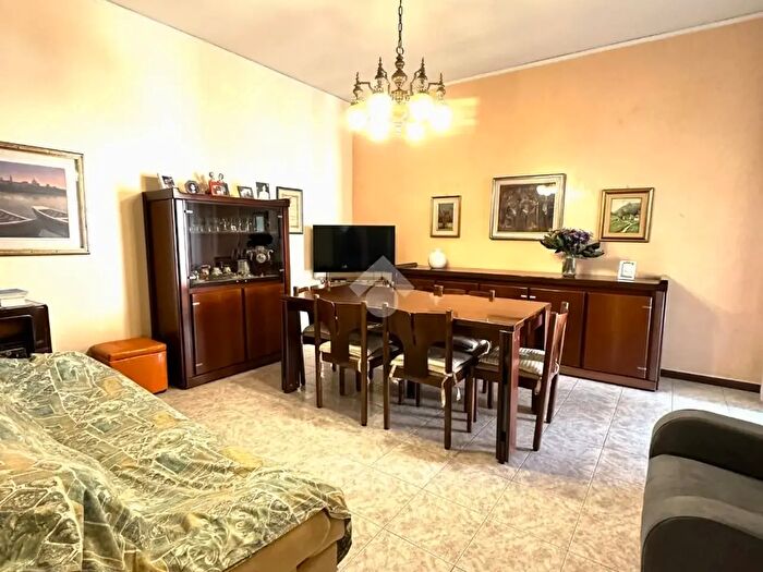 Appartamento quadrilocale in vendita in Via a Cristofoli, Verona