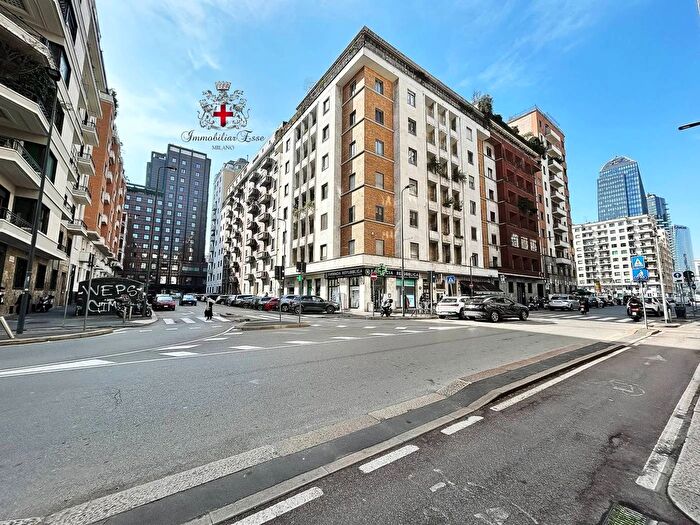 Appartamento trilocale in affitto in Via Raimondo Franchetti Milano, Milano