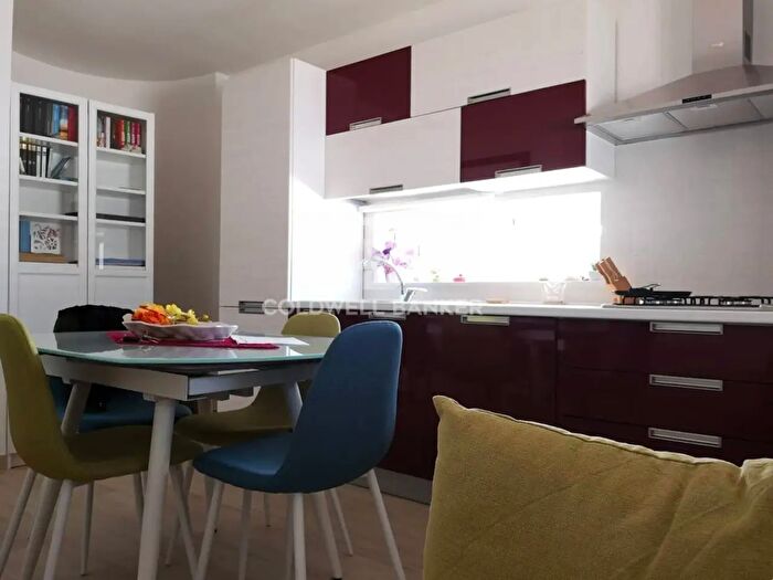 Appartamento quadrilocale in vendita in Via Pietro Micca, Ispica