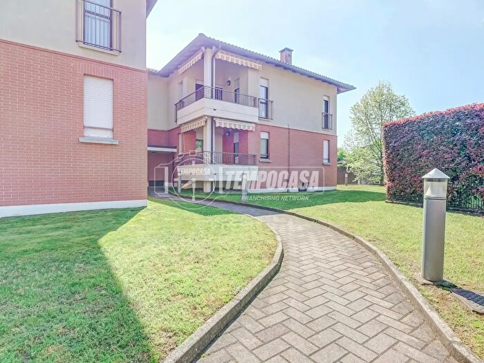 Appartamento trilocale in vendita in Via del Moncone, Cardano Al Campo