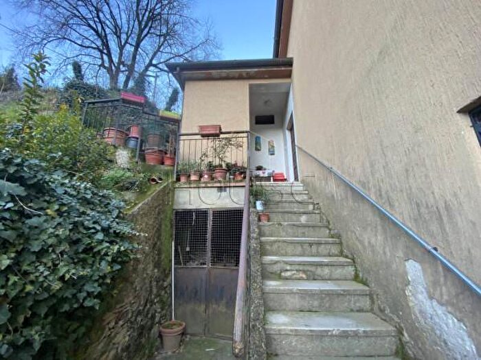 Appartamento con 5 locali in vendita in Viale Umbria, Monte Santa Maria Tiberina