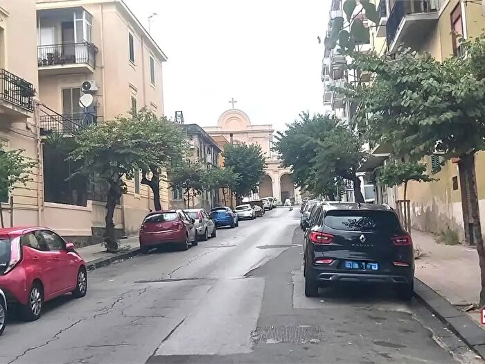Appartamento quadrilocale in vendita in Via Vittorio Veneto, Messina