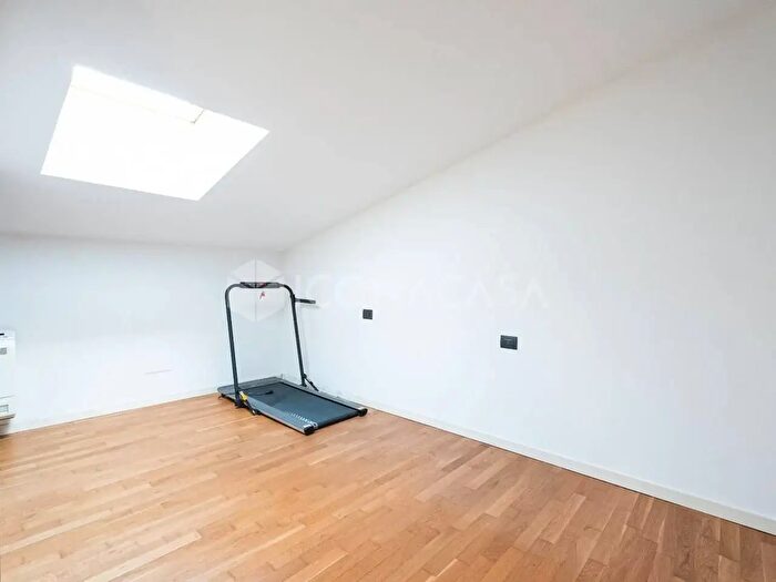 Appartamento trilocale in vendita in Via Carlo Mauri e, Mariano Comense