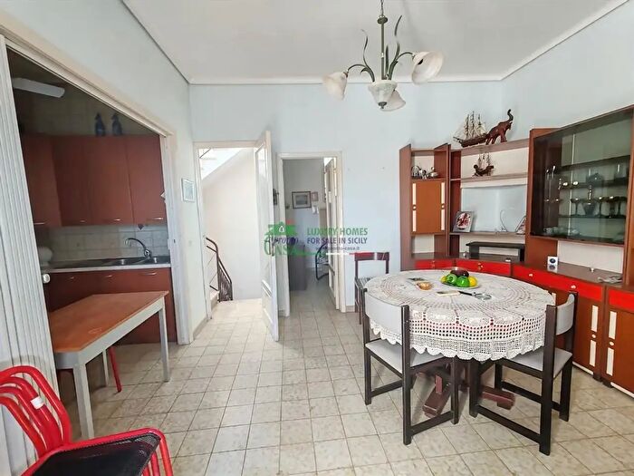 Casa in vendita in Via Luciano Nicastro, Ragusa