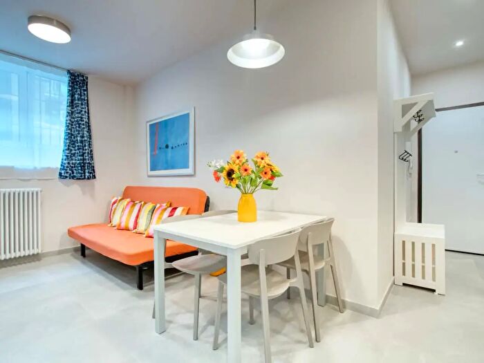 Appartamento monolocale in affitto in Piazzale Nizza, Milano