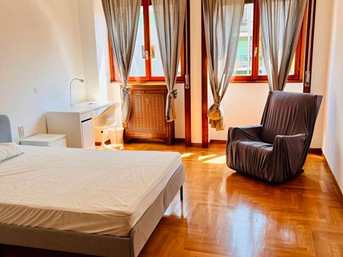 Appartamento con 5 locali in affitto in Via Pavia, Ascanio Sforza, Milano