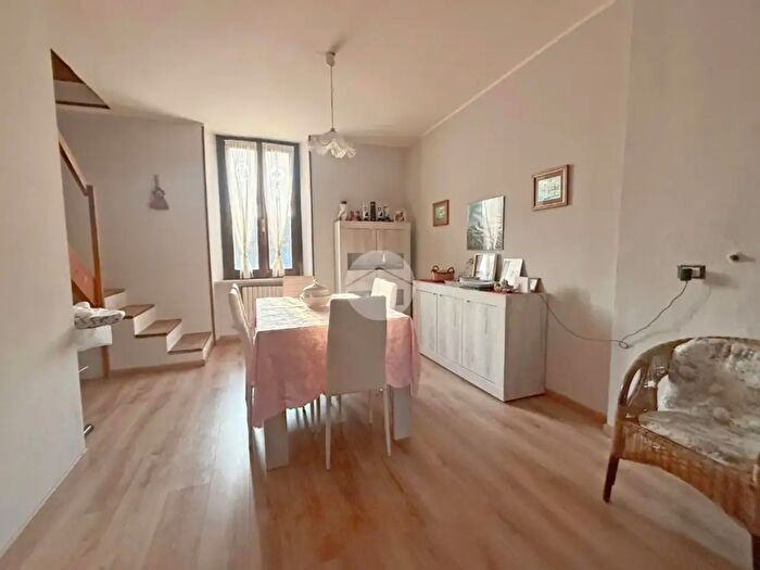 Casa quadrilocale in vendita in Via Cascina Boffalora, Triuggio