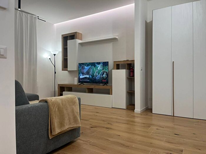 Appartamento monolocale in affitto in Via Francesco Petrarca, Centro, Bollate