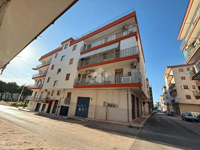 Appartamento trilocale in vendita in Via Caserta, Ceglie Messapica