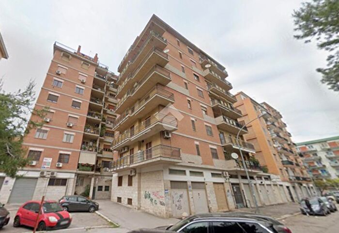 Appartamento con 5 locali in vendita in Via Ruggiero Grieco, Foggia