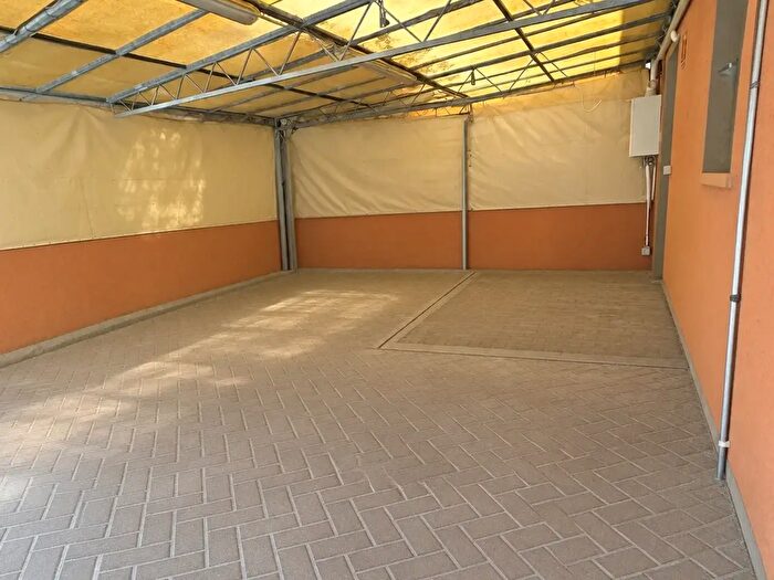 Casa con 8 locali in vendita in Monte Lieto, Viareggio