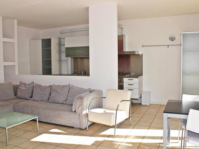 Appartamento bilocale in affitto in via riva, Semicentro, Vimercate