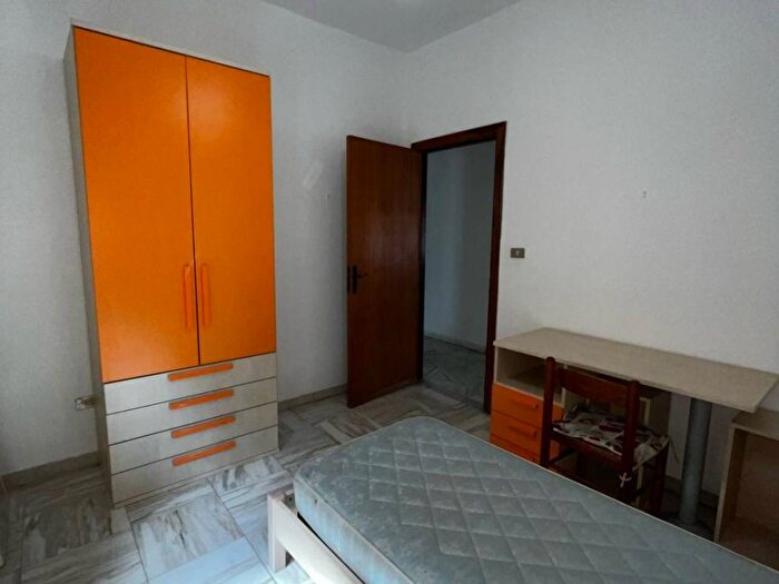 Appartamento con 6 locali in affitto in Viale della Resistenza, Roges, Rende
